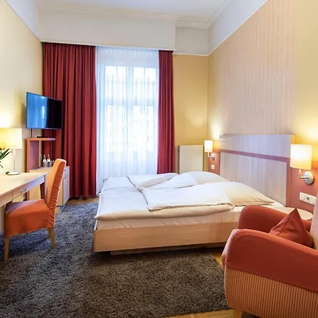 Hotel Sternhotel 4*